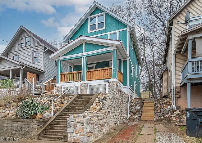 682 Brown St in Akron, OH - Building Photo - Building Photo