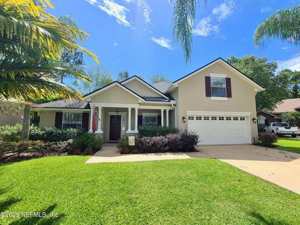 1308 Holmes Landing Dr in Orange Park, FL - Building Photo