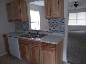 4201 W Bethany Dr in Columbia, MO - Building Photo - Building Photo