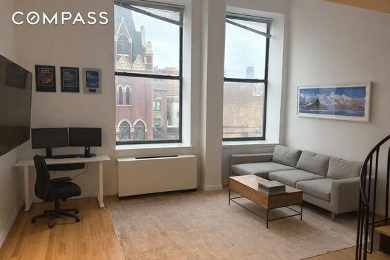 666 Greenwich St in New York, NY - Building Photo