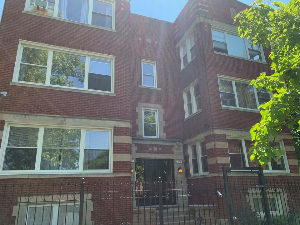 4615 N Lawndale Ave in Chicago, IL - Building Photo