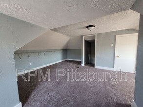 2835 Capitol St in White Oak, PA - Foto de edificio - Building Photo