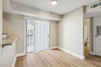 Bellecour Crossing in Baton Rouge, LA - Foto de edificio - Building Photo