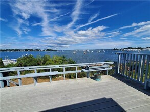 157 Pleasant St in North Kingstown, RI - Building Photo - Building Photo