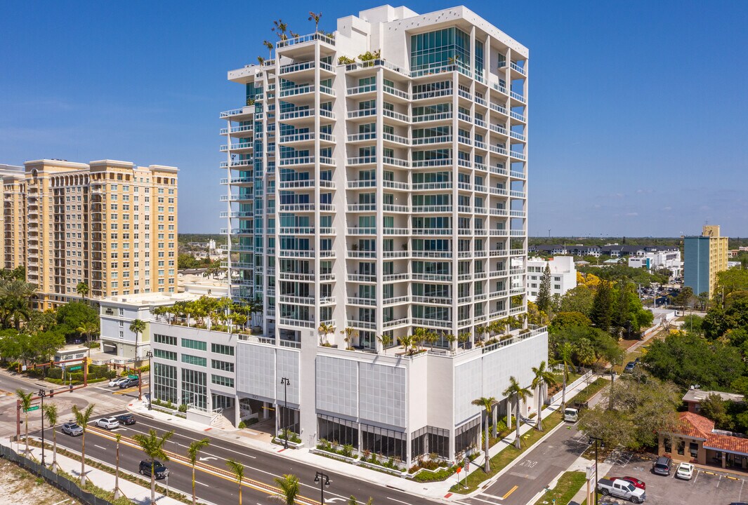 1224 Blvd Of The Arts in Sarasota, FL - Building Photo