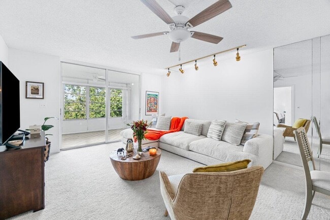 14623 Bonaire Blvd in Delray Beach, FL - Building Photo - Building Photo