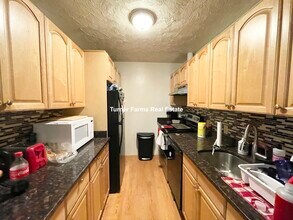 2 Shepherd Ave, Unit 2 in Boston, MA - Building Photo - Building Photo