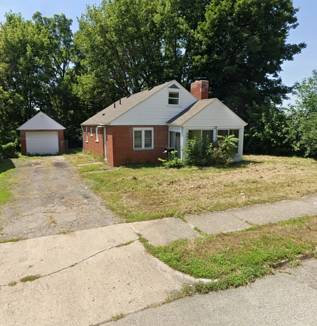 property at 39 N Wright Ave