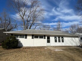 10910 Ewing Ave in Kansas City, MO - Building Photo