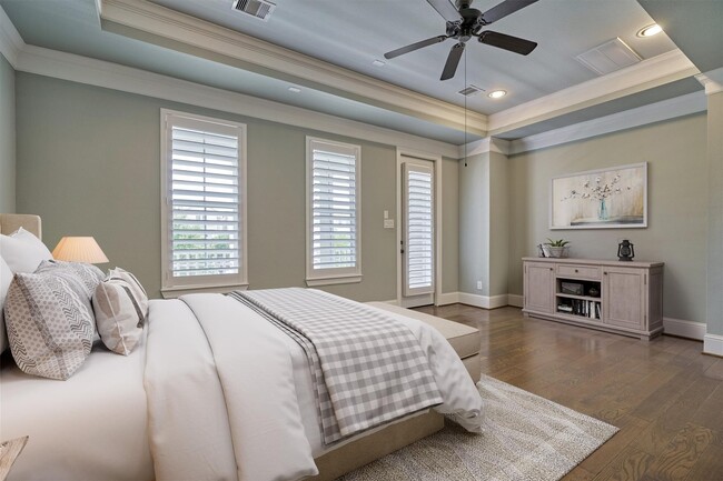 property at 2 E Rafters Row