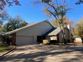 2519 E 74th Pl in Tulsa, OK - Building Photo