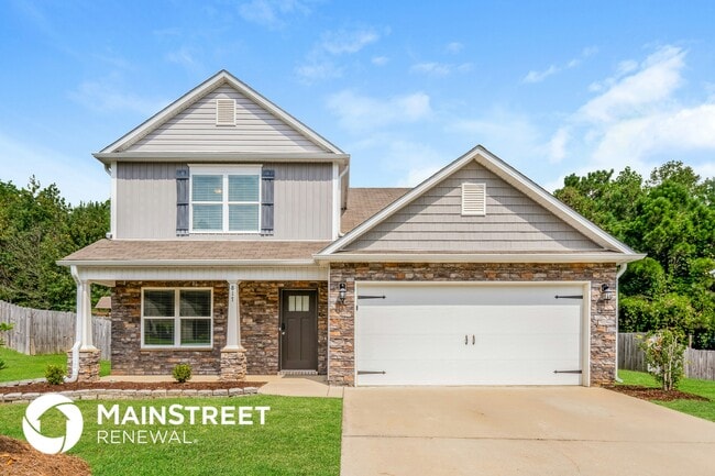 property at 817 Huntington Trce