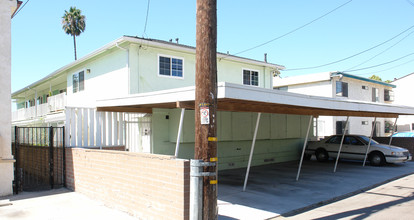 4423-4429 1/2 Hamilton St in San Diego, CA - Building Photo - Building Photo