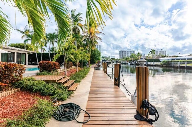 property at 636 Hibiscus Dr