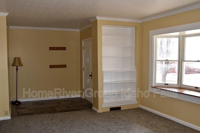 998 J St in Idaho Falls, ID - Building Photo - Building Photo