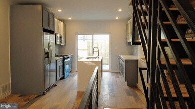 2309 Cross St in Philadelphia, PA - Building Photo - Building Photo