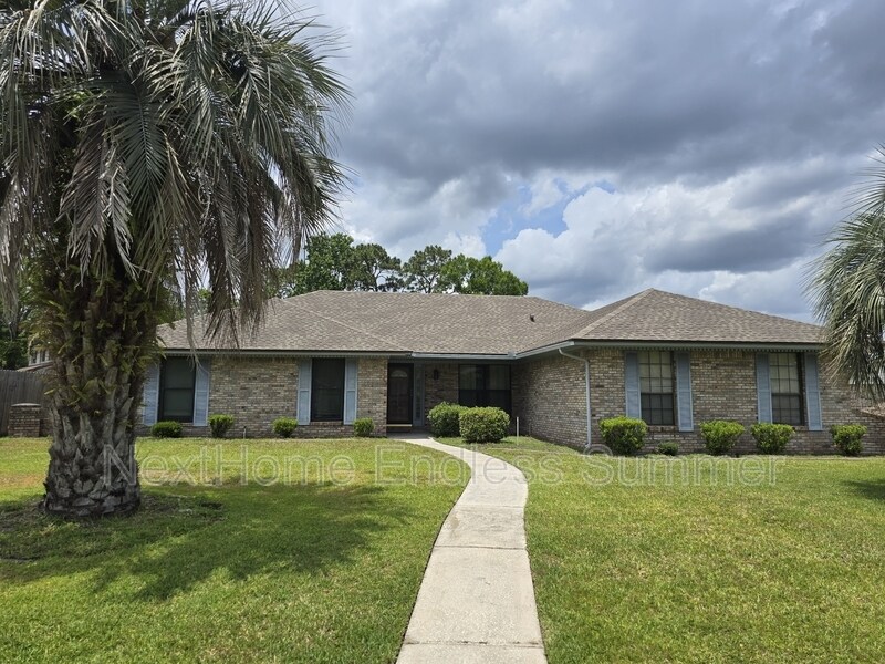 2367 Stonebridge Dr in Orange Park, FL - Building Photo