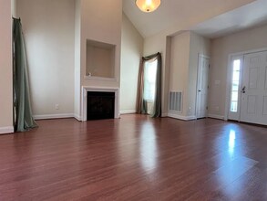 105 Wyndsong Pl in Lynchburg, VA - Building Photo - Building Photo