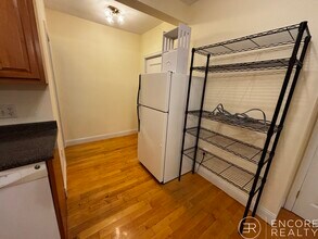 1555 Beacon St in Brookline, MA - Foto de edificio - Building Photo