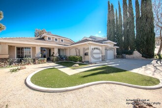 38502 Juniper Tree Rd in Palmdale, CA - Building Photo - Building Photo