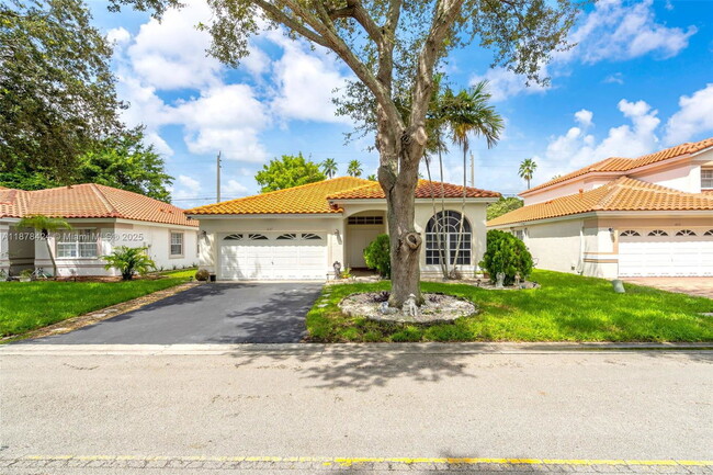 637 NW 135th Terrace in Plantation, FL - Building Photo - Building Photo