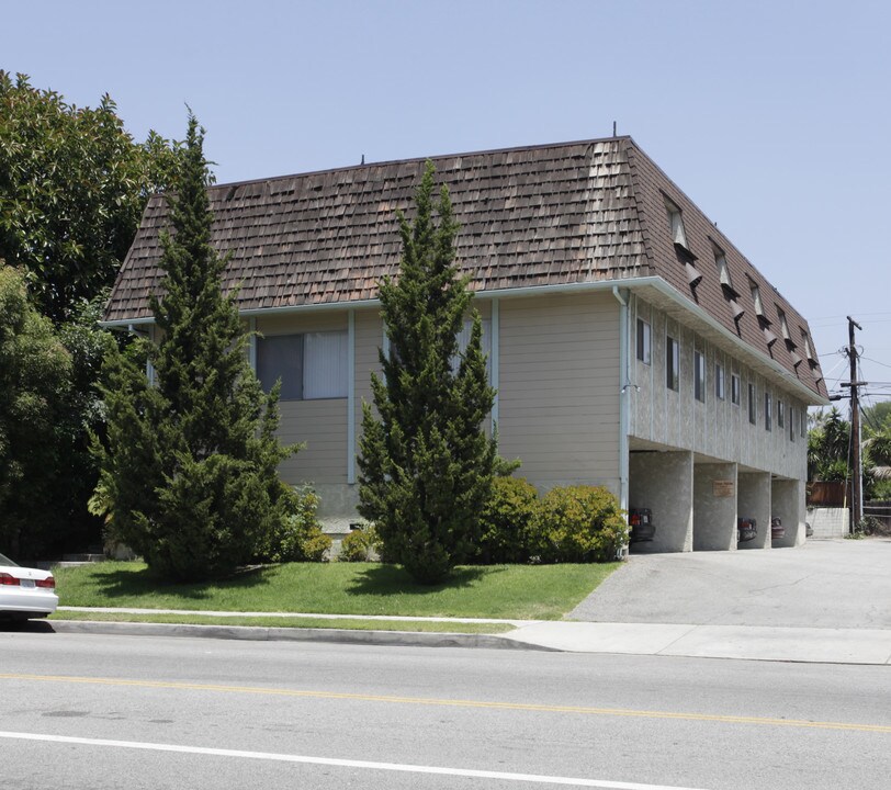 5618 Colfax Ave in North Hollywood, CA - Building Photo