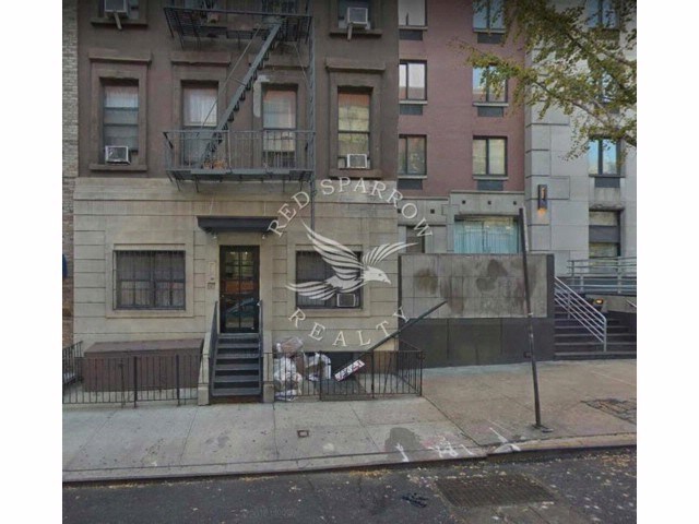 523 W 49th St-Unit -1C in New York, NY - Building Photo - Building Photo