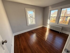 10 Irenhyl Ave in Port Chester, NY - Building Photo - Building Photo