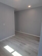 3710 Wall St, Unit 3712 Wall St in Los Angeles, CA - Building Photo - Building Photo