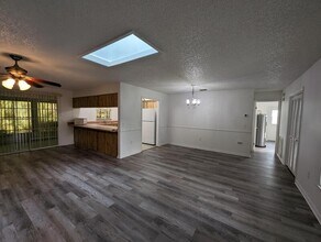 240 SE 2nd Ave in Crystal River, FL - Building Photo - Building Photo