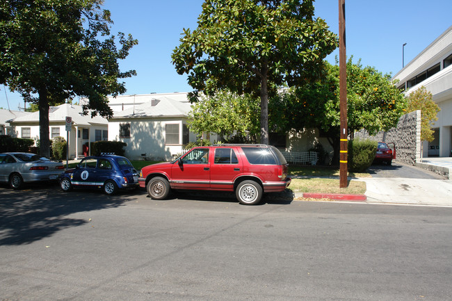 113 Magnolia Ave in Glendale, CA - Building Photo - Building Photo