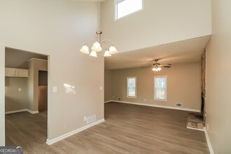 2875 Kathryn Cir SW in Atlanta, GA - Building Photo - Building Photo
