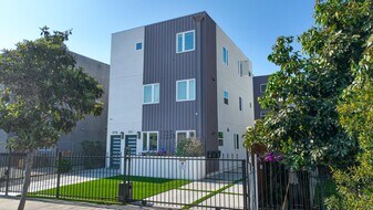 1269 W 36th St in Los Angeles, CA - Building Photo