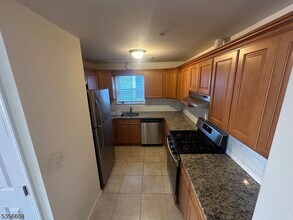 283 Morris Ave in Newark, NJ - Building Photo - Building Photo