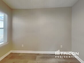 5093 River Overlook Way in Stonecrest, GA - Building Photo - Building Photo