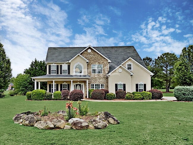 property at 712 Gatwick Ct