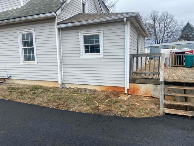 104 Tattoo Ln in Madison Heights, VA - Building Photo - Building Photo