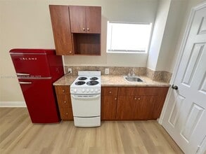 8411 Biscayne Blvd in Miami, FL - Building Photo - Building Photo