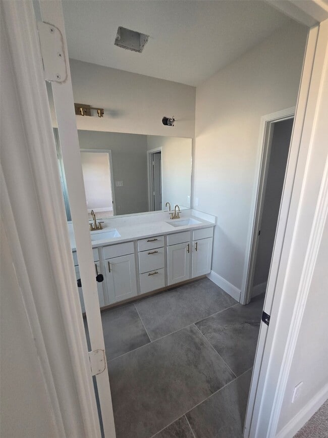 2207 Des Chaumes St in Houston, TX - Building Photo - Building Photo