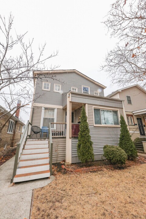 5351 N Kimball Ave, Unit #1 in Chicago, IL - Foto de edificio