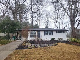 3068 Anthony Dr in Decatur, GA - Building Photo