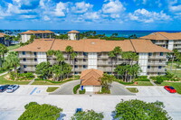 501 S Seas Dr in Jupiter, FL - Foto de edificio - Building Photo