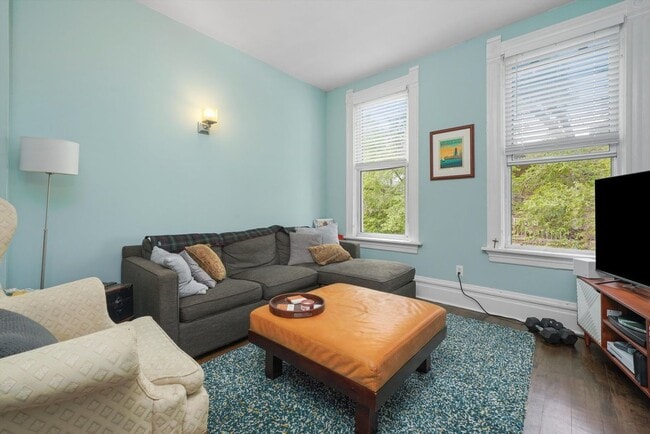 1527 N Claremont Ave in Chicago, IL - Building Photo - Building Photo