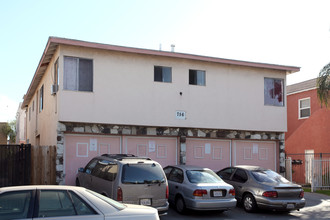 756-758 Cerritos Ave in Long Beach, CA - Building Photo - Building Photo