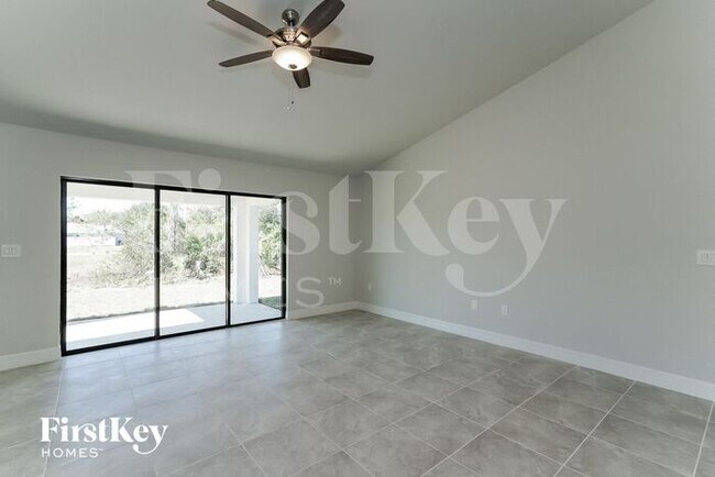817 Acton Ave in Lehigh Acres, FL - Building Photo - Building Photo