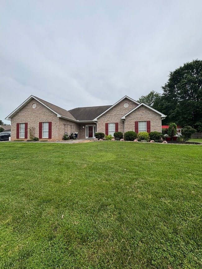 property at 2010 Argonne Dr