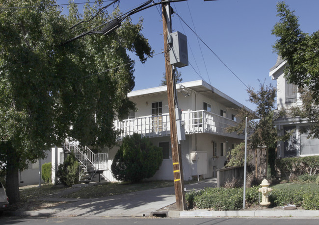 4005 Will Rogers Dr in San Jose, CA - Foto de edificio - Building Photo