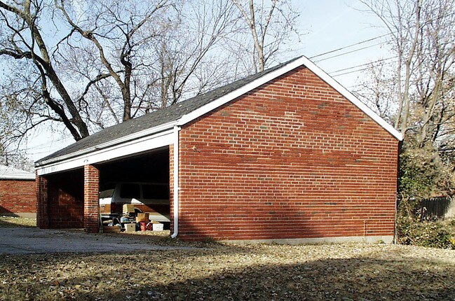 7321 Delmar Blvd in St. Louis, MO - Building Photo - Other