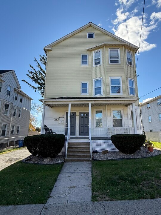 75 Kelsey St in New Britain, CT - Building Photo