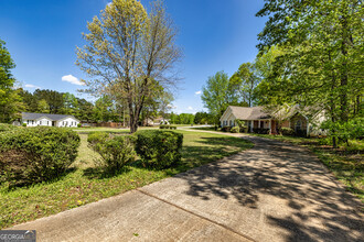 625 Hayward Bishop Way in Senoia, GA - Building Photo - Building Photo
